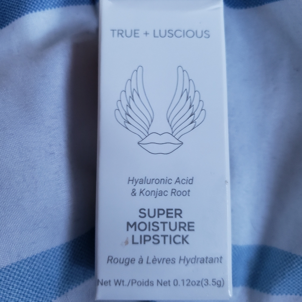 True + Lucious Super Moisture Lipstick